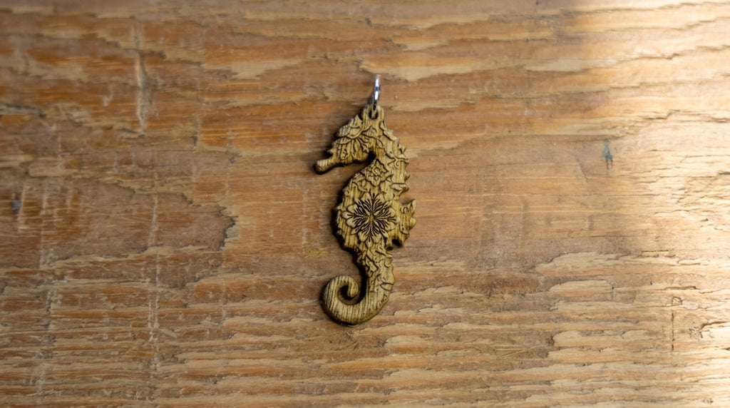 Seahorse Charm (Gold)