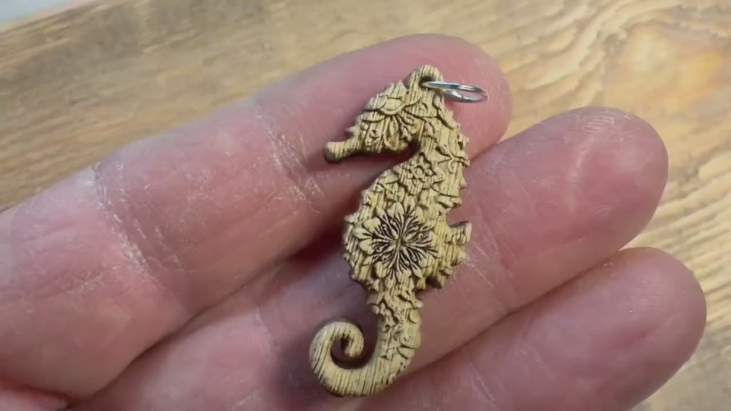 Seahorse Charm (Gold)